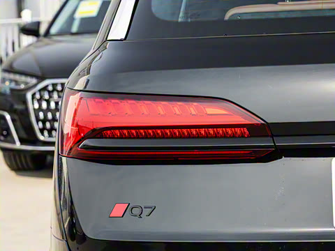 2025�� 55 TFSI quattro S line����ʿ��