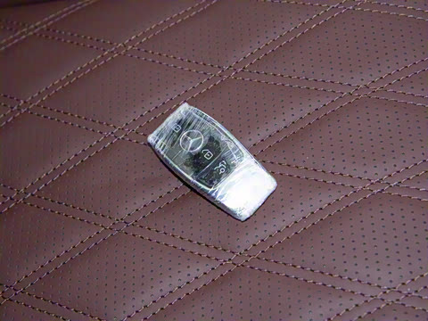 2025�� GLS 480 4MATIC