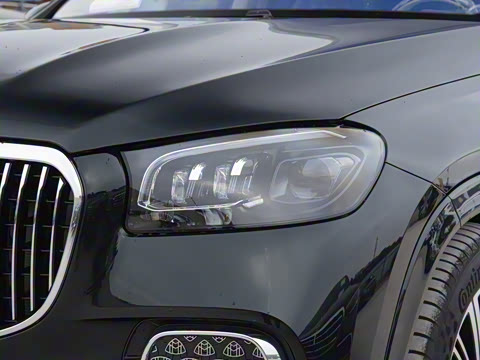 2025�� GLS 480 4MATIC