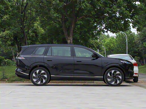 2025�� 636Max�Ǽݰ� 6��