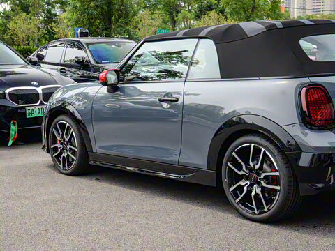 2025�� JOHN COOPER WORKS CABRIO