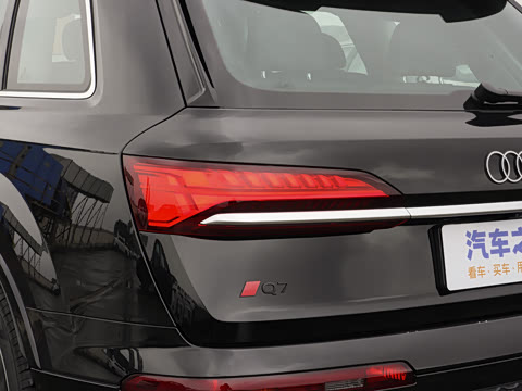 2025�� 55 TFSI quattro S line�˶���