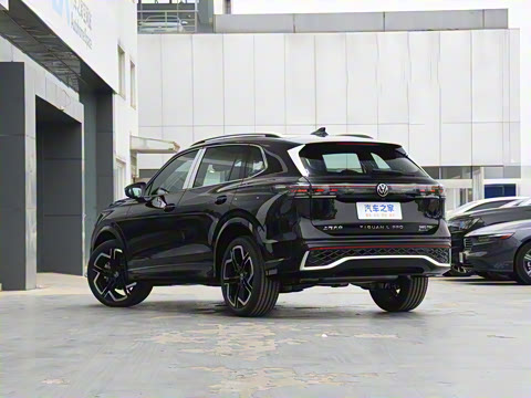 2025�� PRO 380TSI ���� R-Line �����