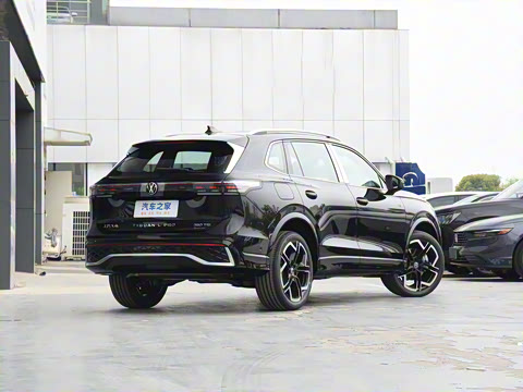 2025�� PRO 380TSI ���� R-Line �����