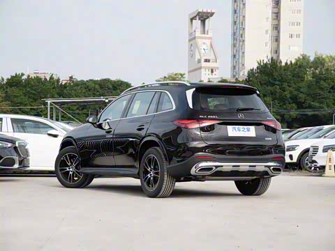 2025�� GLC 260 L 4MATIC ������