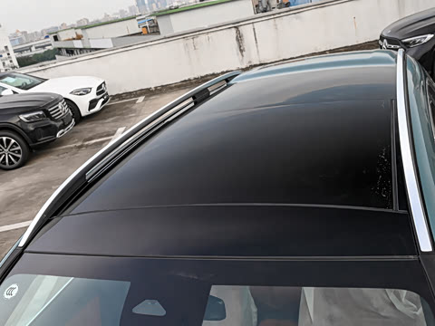 2025�� GLC 300 L 4MATIC ������ 5��