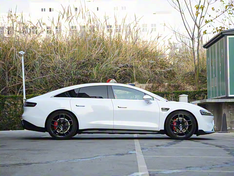 2025�� 785km Ultra