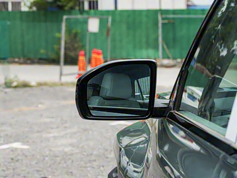 2025�� 501KM ����Pro��