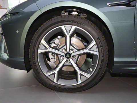 2024�� ����300 Pro��