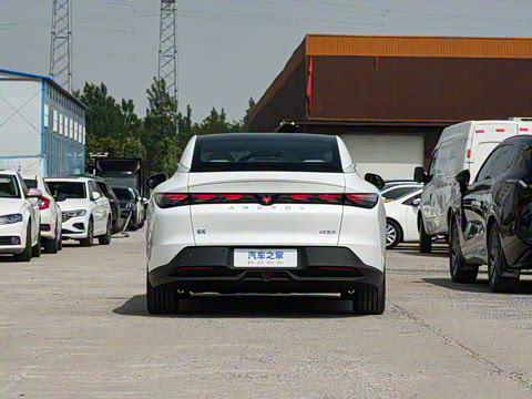 2025�� 560PRO 185kW