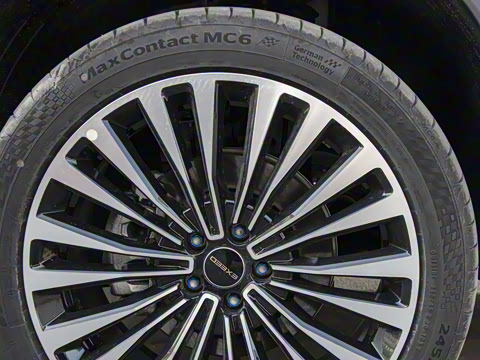 2025�� 400T ���������