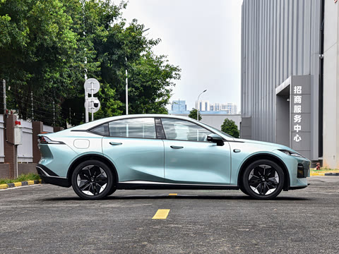 2024�� 610Max�����