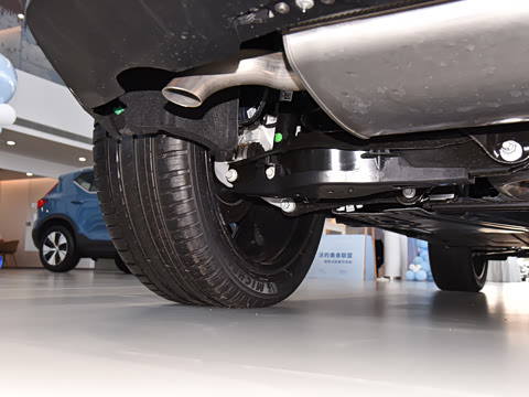 2025�� B4 ������Զ��ҹ�ڰ�