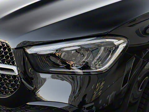 2025�� GLE 400 e 4MATIC