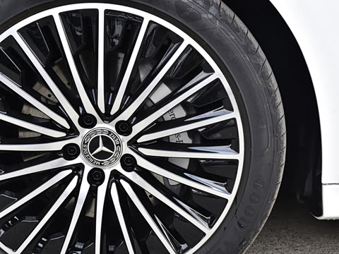 2024�� CLE 260 ���ܳ�