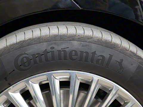 2025�� 2.0T ��άʿ����̩