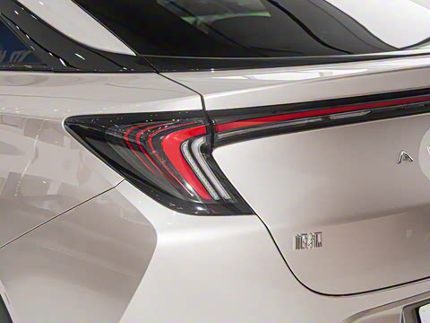 2025�� 735MAX 160kW