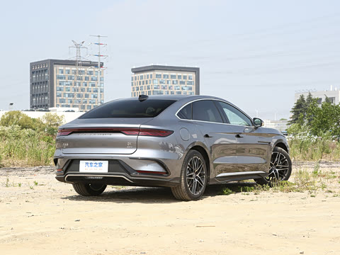 2025�� EV �Ǽݰ� 605KM������