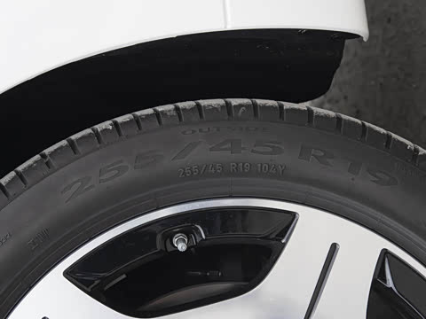 2025�� �Ŀ� S 480 4MATIC