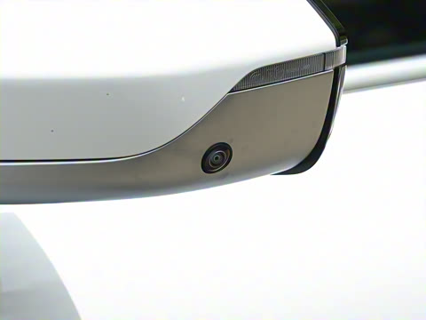 2025�� 75kWh Touring