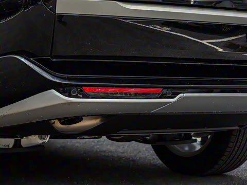 2025�� 3.0 L6 400PS ʢ���ӳ���