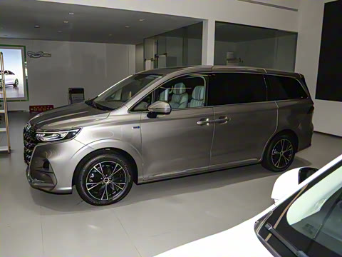 2023�� 400TGI ������