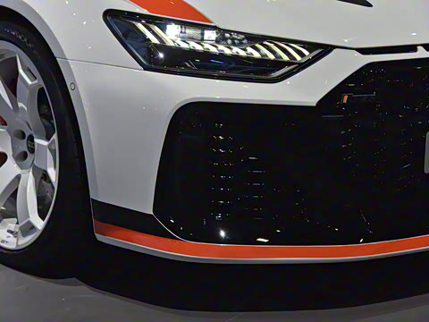 2025�� RS 6 Avant GT