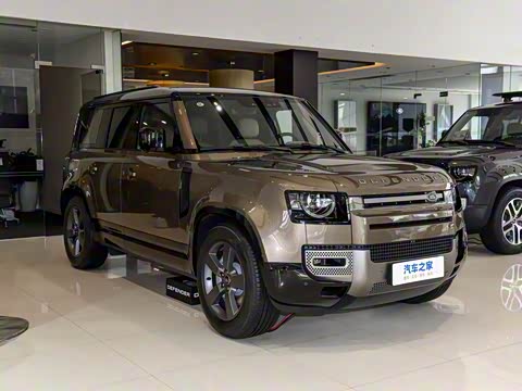 2025�� 110 3.0T P400 X-Dynamic HSE