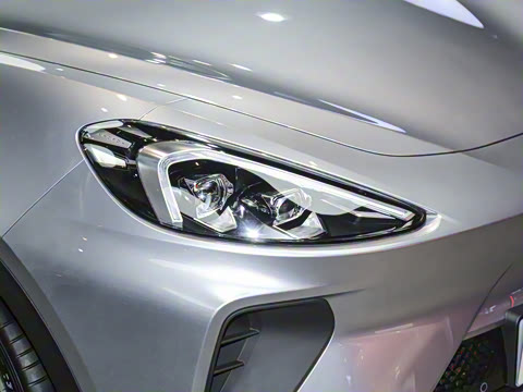 2025�� 688MAX 175kW