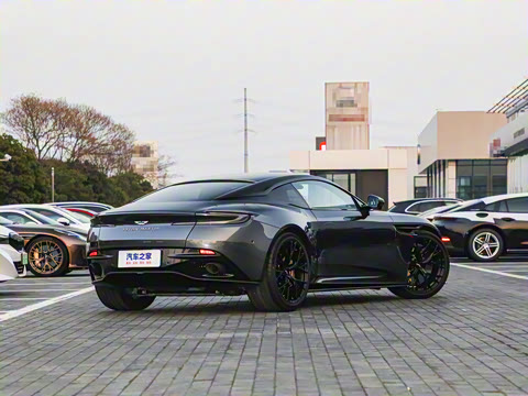 2025�� 4.0T V8 Coupe