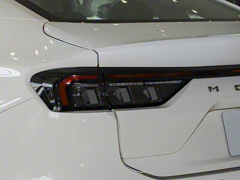 2023�� EcoBoost 180 ������