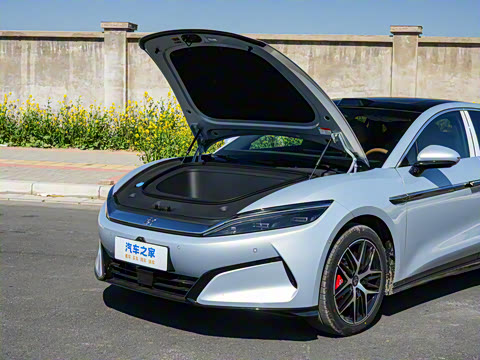 2025�� EV ���������״��콢��