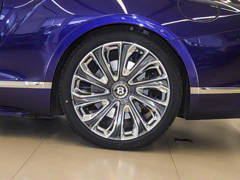 2025�� GT Mulliner��