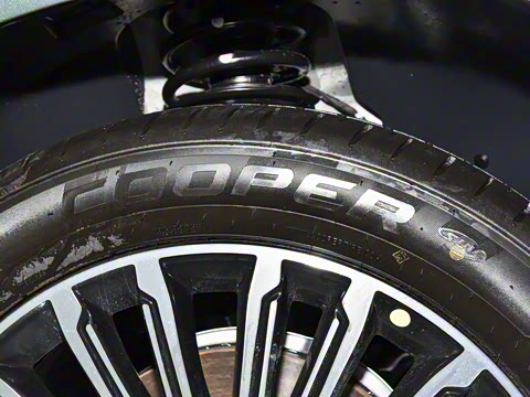 2025�� 1.5T 106KM������ 5�� ��Ԫ�