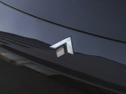 2025�� 700 Ultra�������������״��