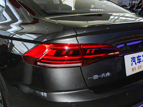 2025�� 280TSI DSG���а�