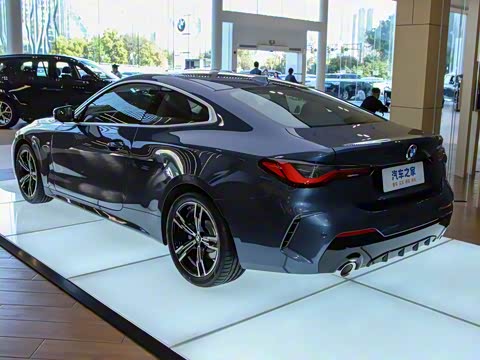 2024�� 425i M�˶���װ