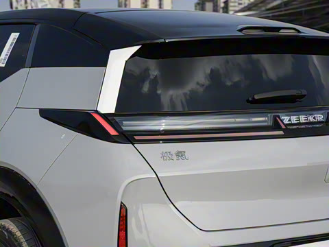 2025�� ����������