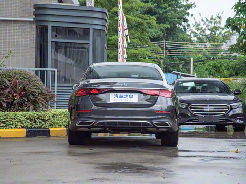 2024�� �Ŀ� E 300 L ʱ���˶���