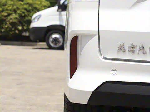 2025�� 2.0L CNG��Ӣ�� 7��