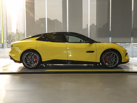 2025�� 600 ������