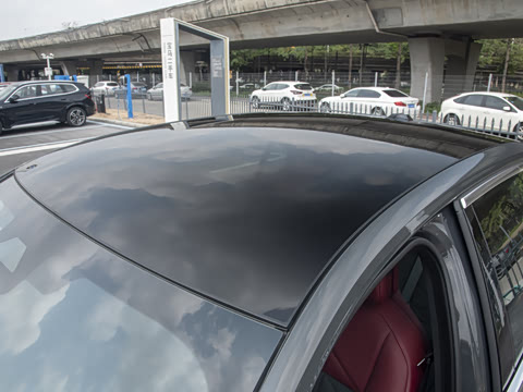 2023�� 735Li ������װ