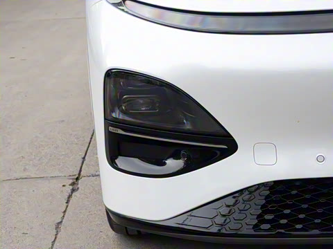 2023�� 755 �������� Max