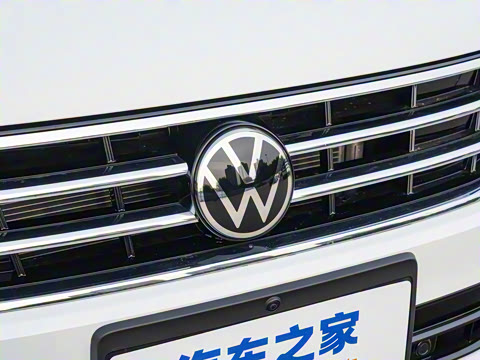 2025�� ���ڿ� 330TSI �Զ�����R-Line��ҫ��