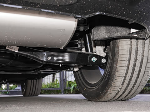 2025�� quattro 45�����ذ� 35TFSI ʱ�ж�����