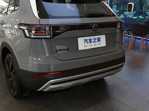 2025�� ���� 300TSI ������