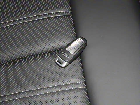 2024�� 50 e-tron quattro ������ҹ��