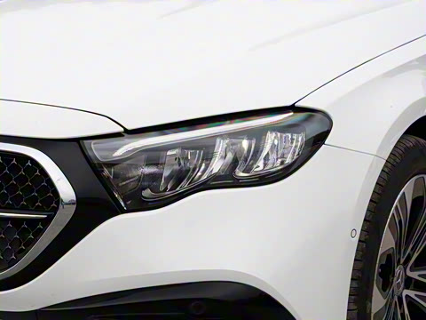 2025�� E 300 L ʱ���˶���