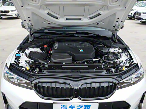 2025�� 330Li M�˶���ҹ��װ