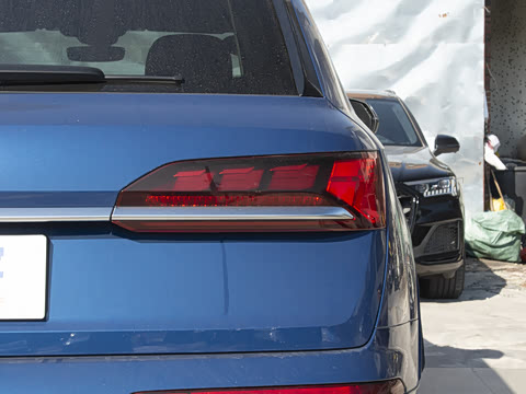 2024�� 55 TFSI quattro S line�����